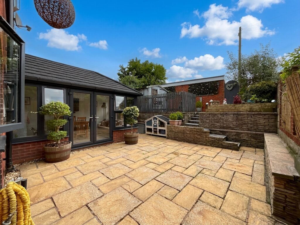 Sandon Road, Cresswell, ST11