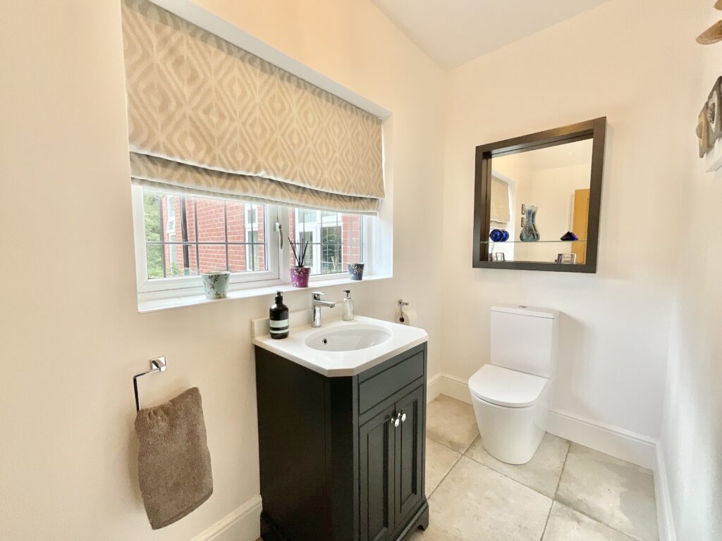 Chase Lane, Tittensor, ST12