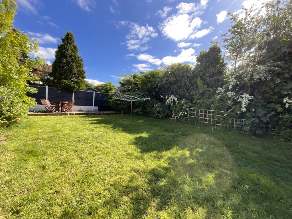 Ruffin Court, Stone, ST15