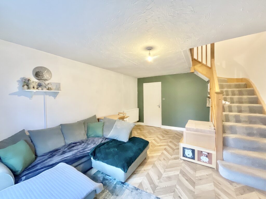 Ruffin Court, Stone, ST15