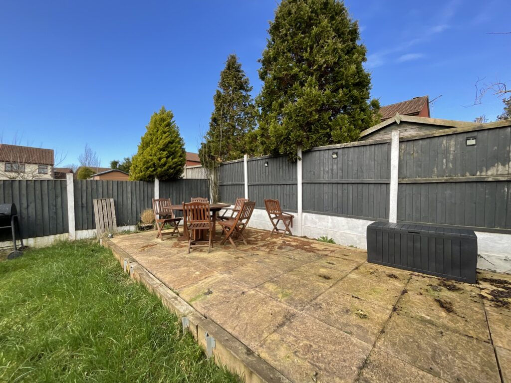 Ruffin Court, Stone, ST15