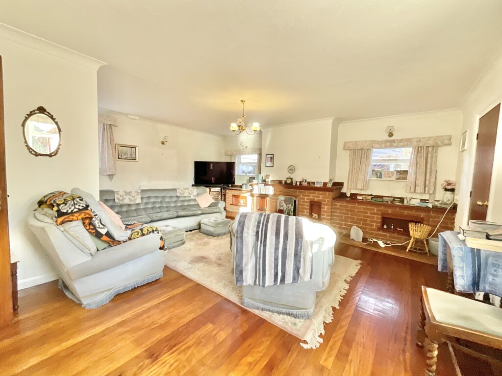 Newport Road, Haughton, ST18
