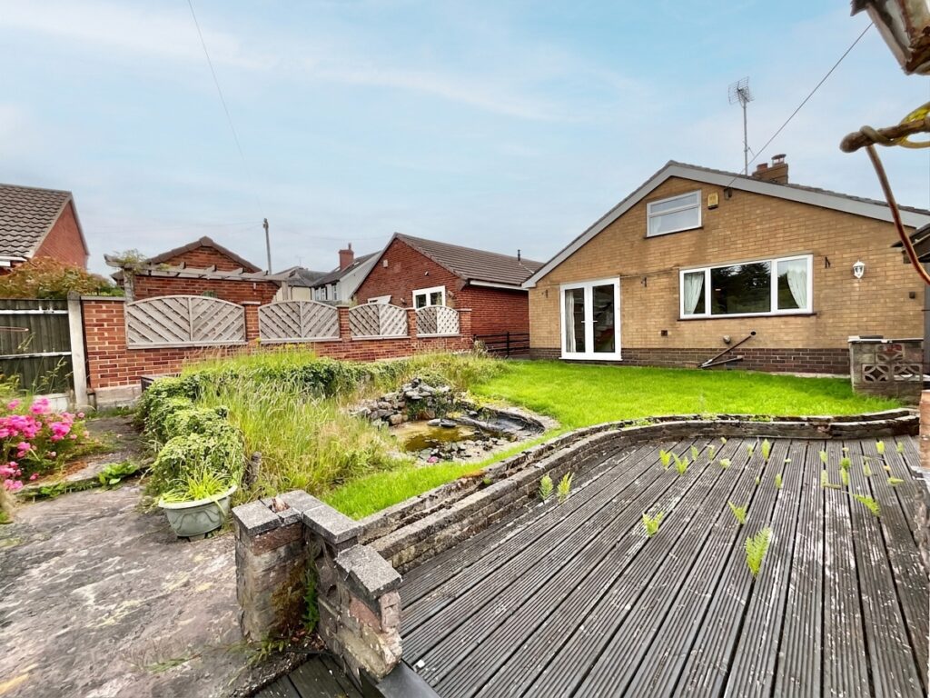 The Green, Cheadle, ST10