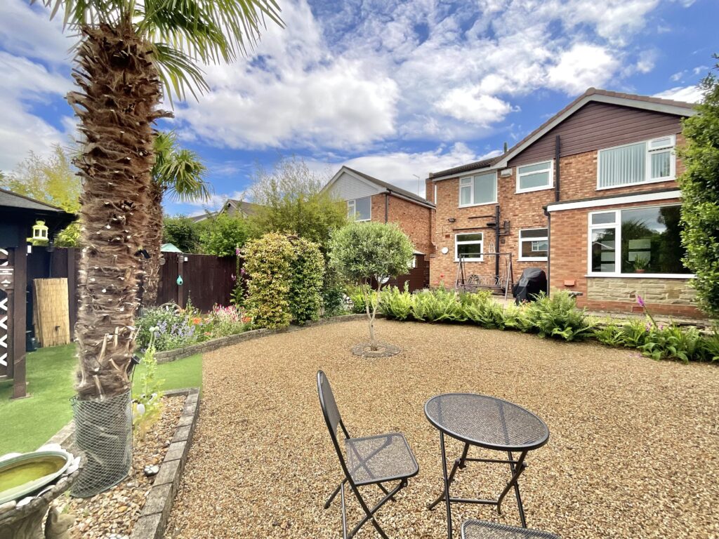 Holyrood Drive, Wistaston, CW2