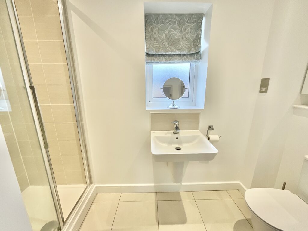Gateway Avenue, Baldwins Gate, ST5