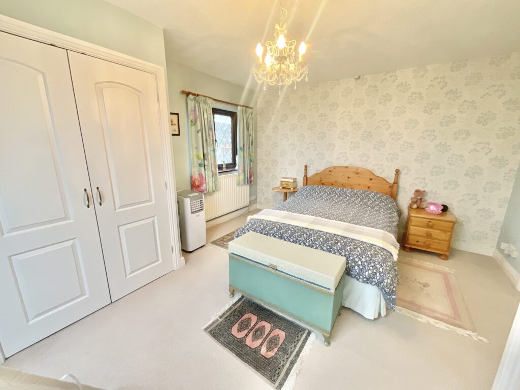 Orchard Lane, Hyde Lea, ST18