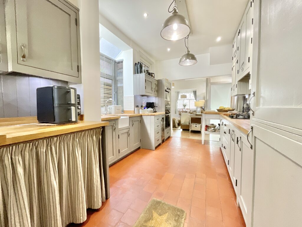 Crewe Road, Madeley Heath, CW3
