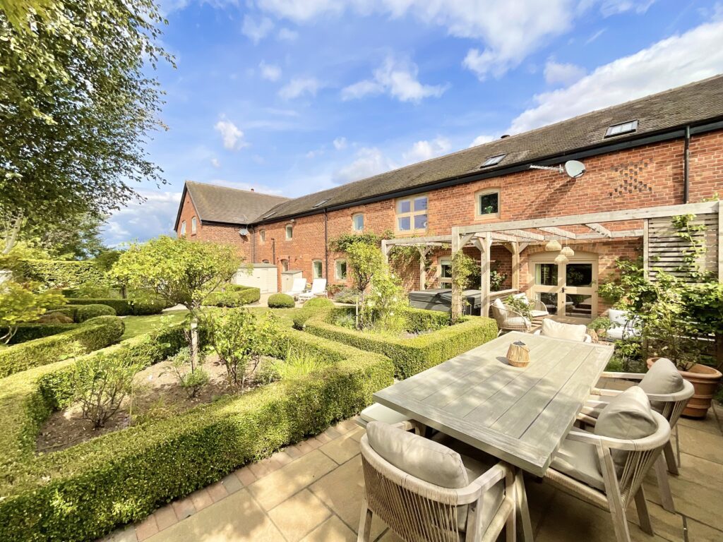 Balterley Court, Balterley, CW2