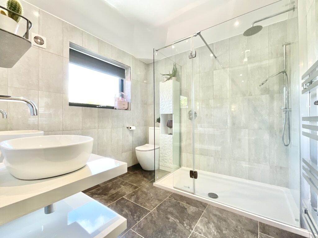 Acton, Newcastle, ST5
