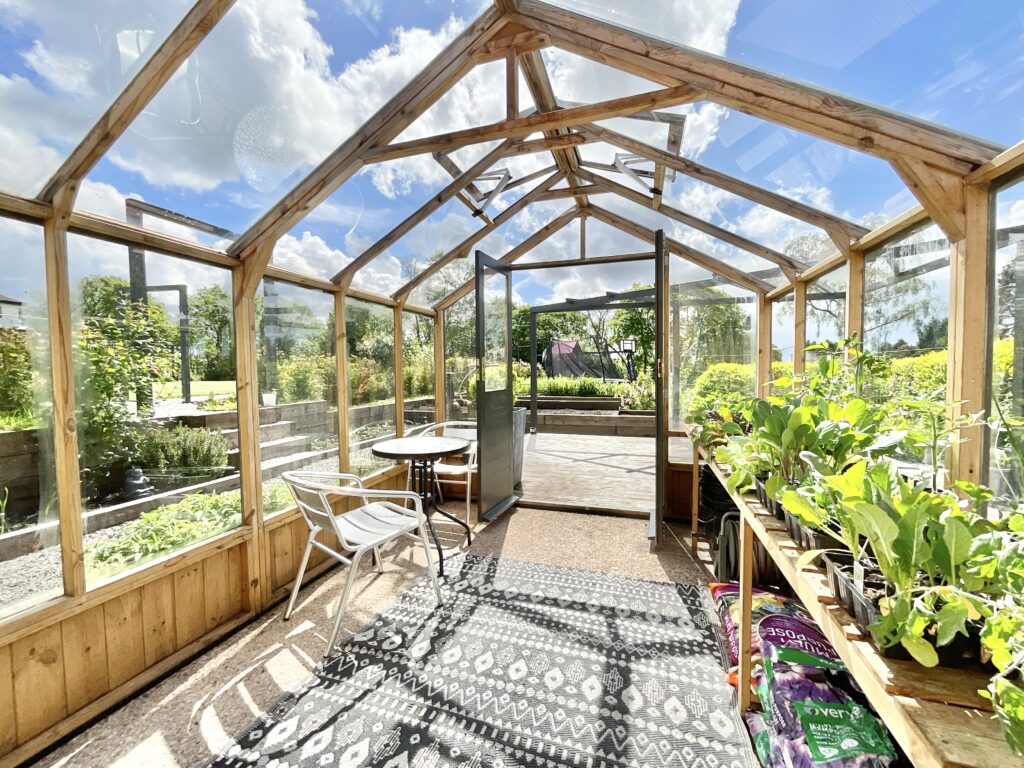 Acton, Newcastle, ST5