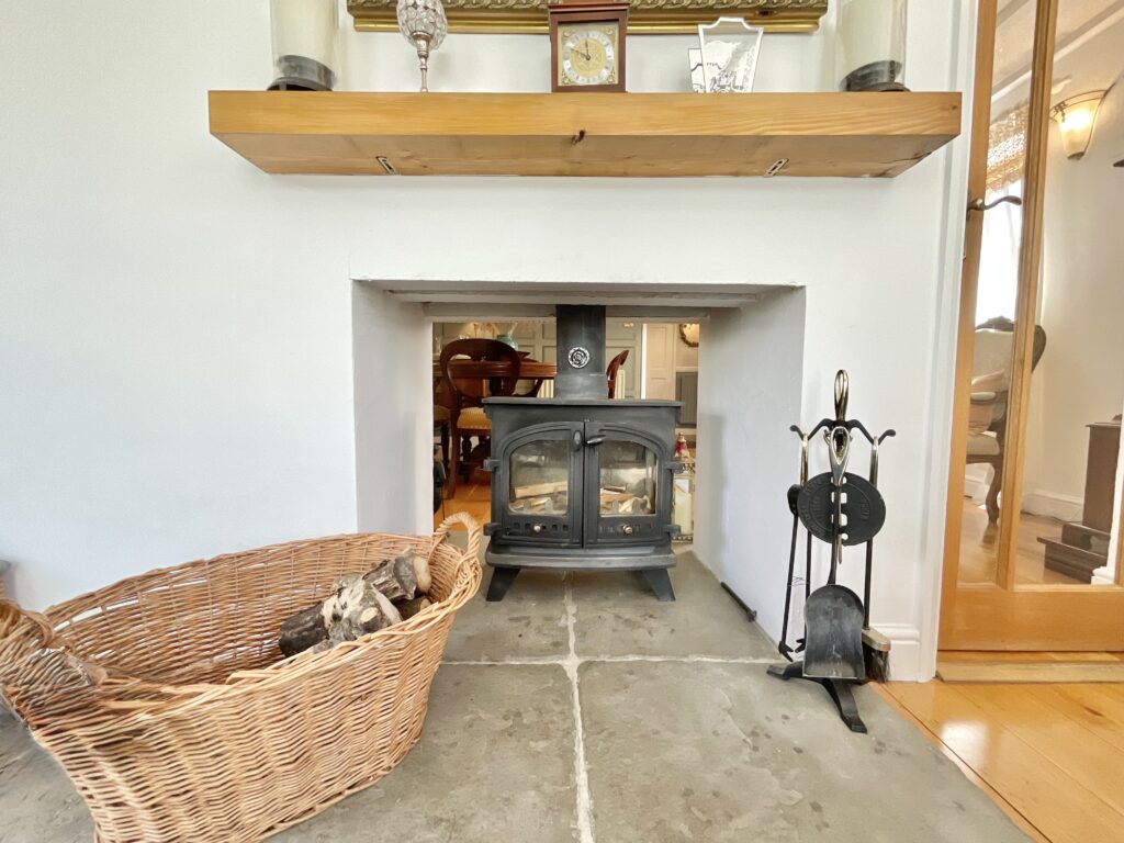 Stowe-By-Chartley, Stafford, ST18