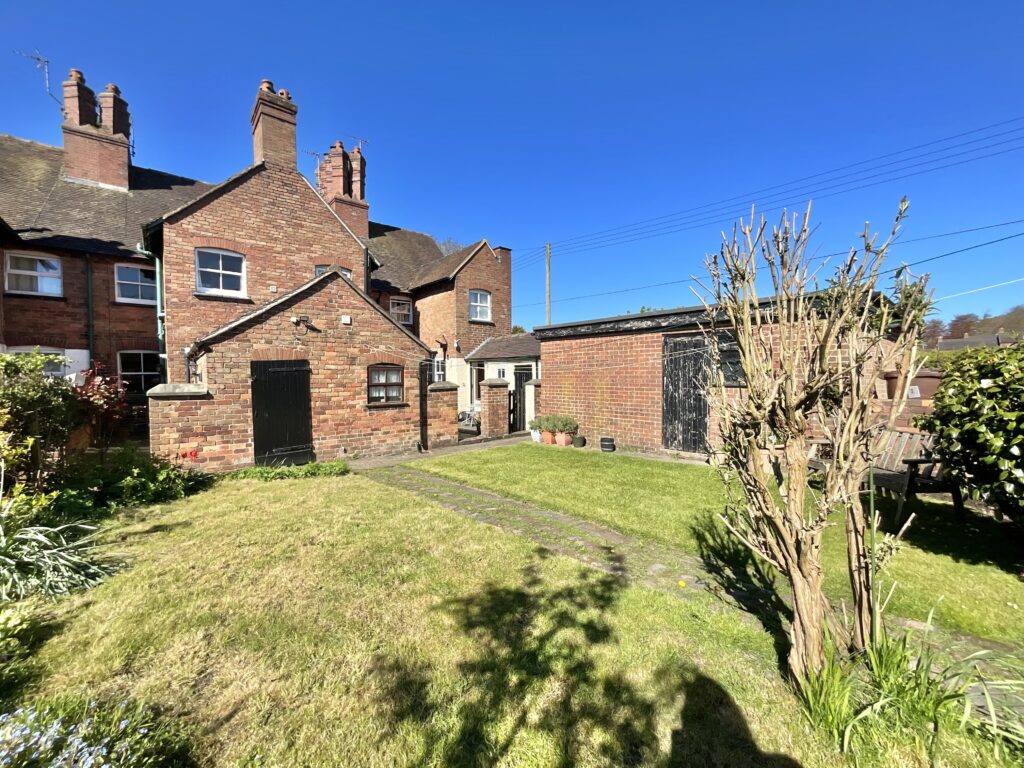 Blythe Bridge Road, Caverswall, ST11