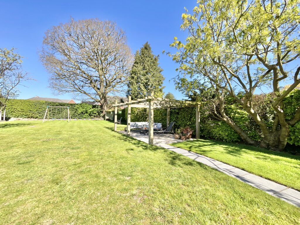 Sandyfields, Baldwins Gate, ST5