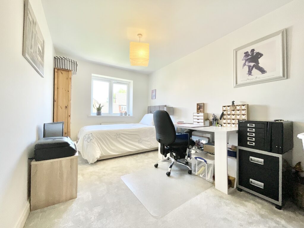 Daffodil Drive, Gnosall, ST20