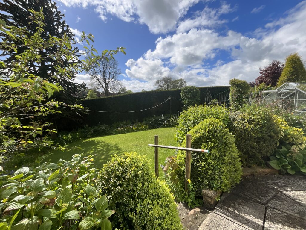 Ness Grove, Cheadle, ST10