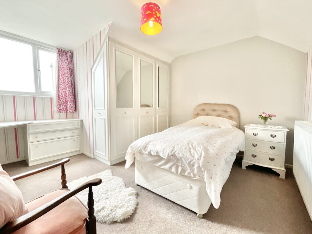 Elm Drive, Bradley, ST18