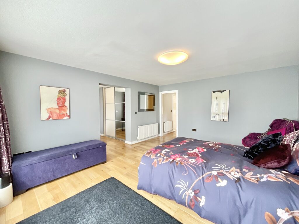 Uttoxeter Road, Stone, ST15