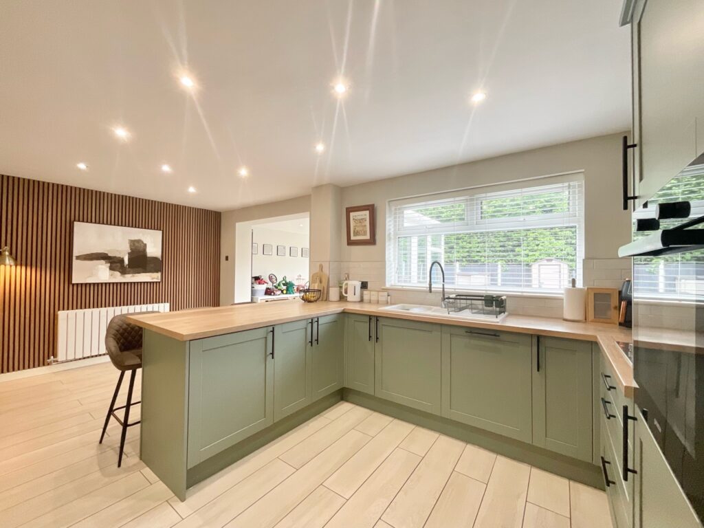 Ullswater Avenue, Crewe, CW2