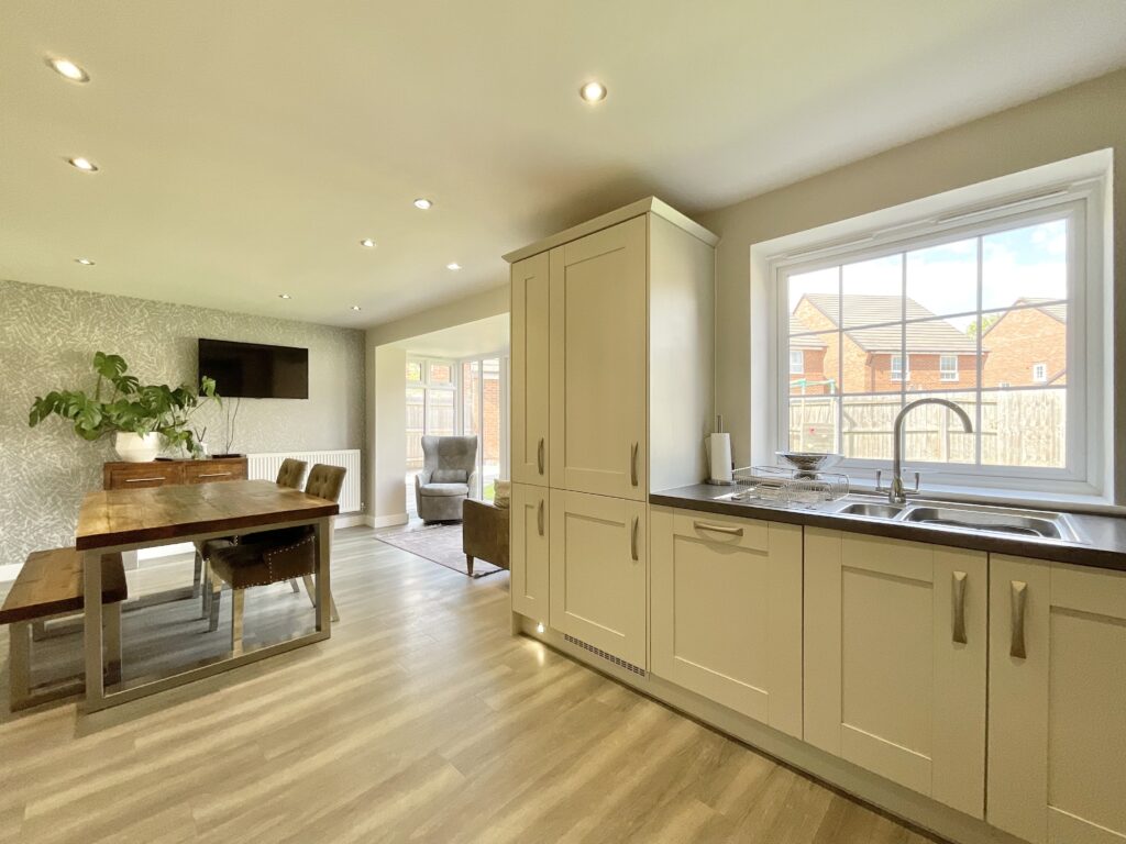 White Iris Place, Stapeley, CW5