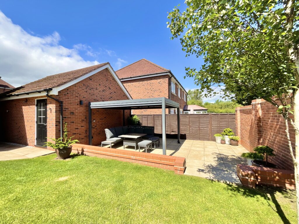 St. Augustines Drive, Weston, CW2
