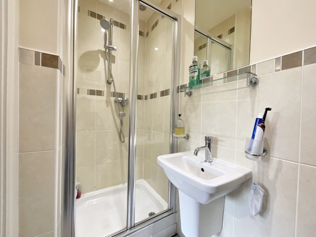 Walnut Close, Hough, CW2
