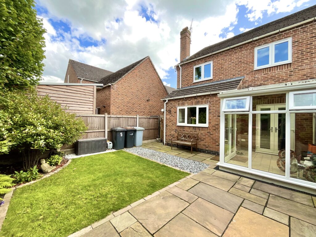 Walnut Close, Hough, CW2
