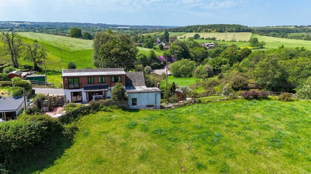 The Common, Dilhorne, ST10