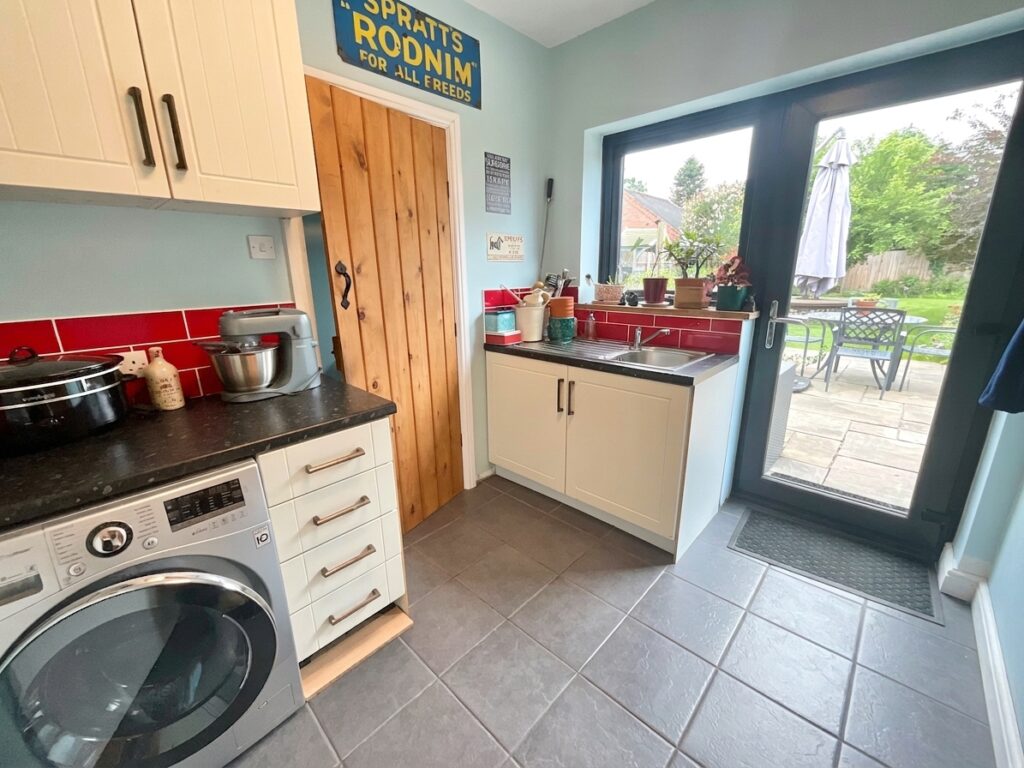 Wrexham Road, Burland, CW5