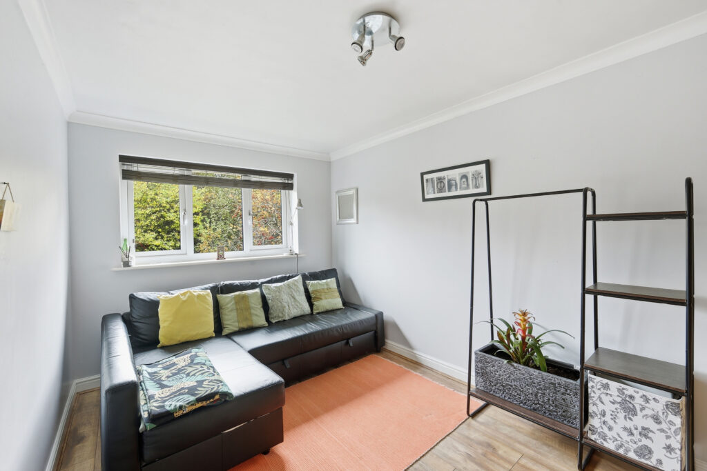 Westgate Park, Hough, CW2