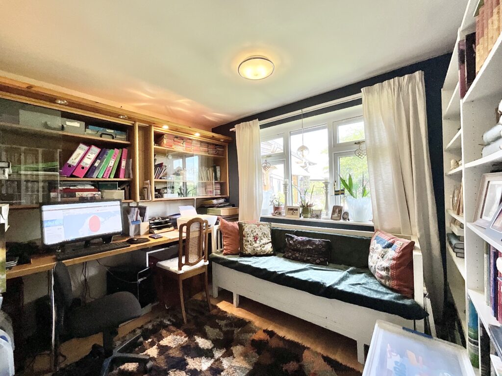 Leek Road, Cheadle, ST10