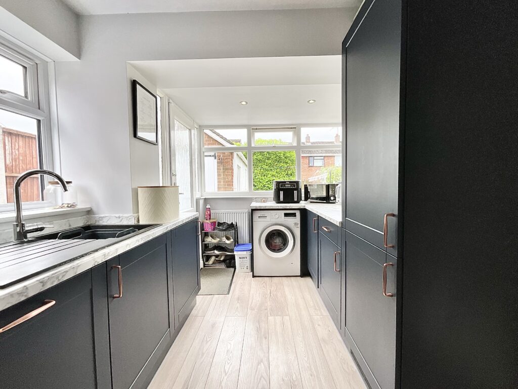 Dale Close, Cheadle, ST10