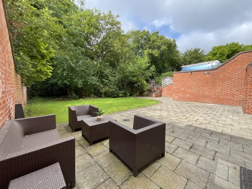 Sidmouth Avenue, Newcastle, ST5