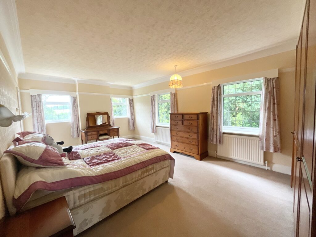 Winghouse Lane, Tittensor, ST12