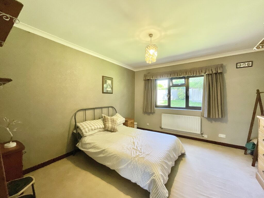 St. Johns Ave, Oulton, ST15