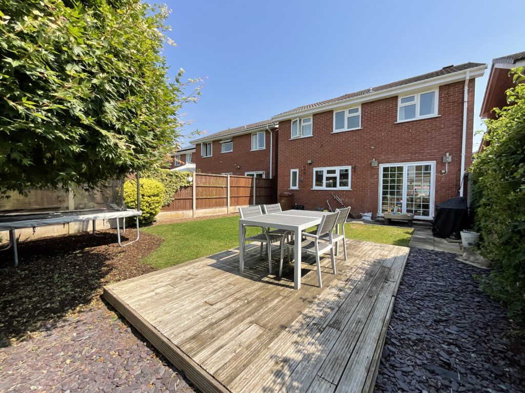 Bakewell Drive, Stone, ST15