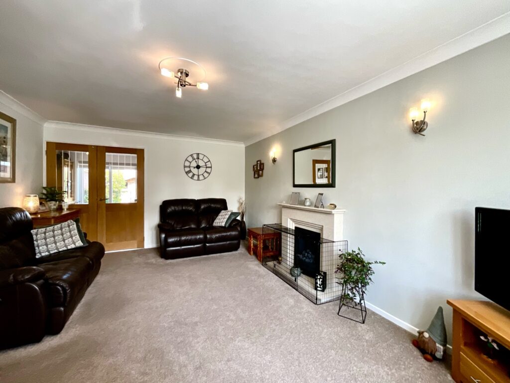 Beechwood Drive, Stone, ST15