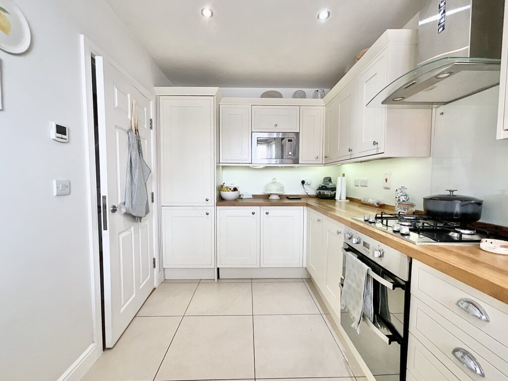 Stone Road, Uttoxeter, ST14