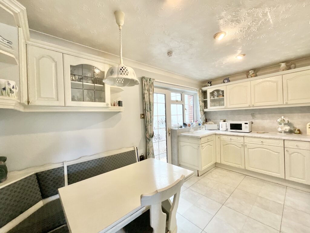 Giles Close, Cheadle, ST10
