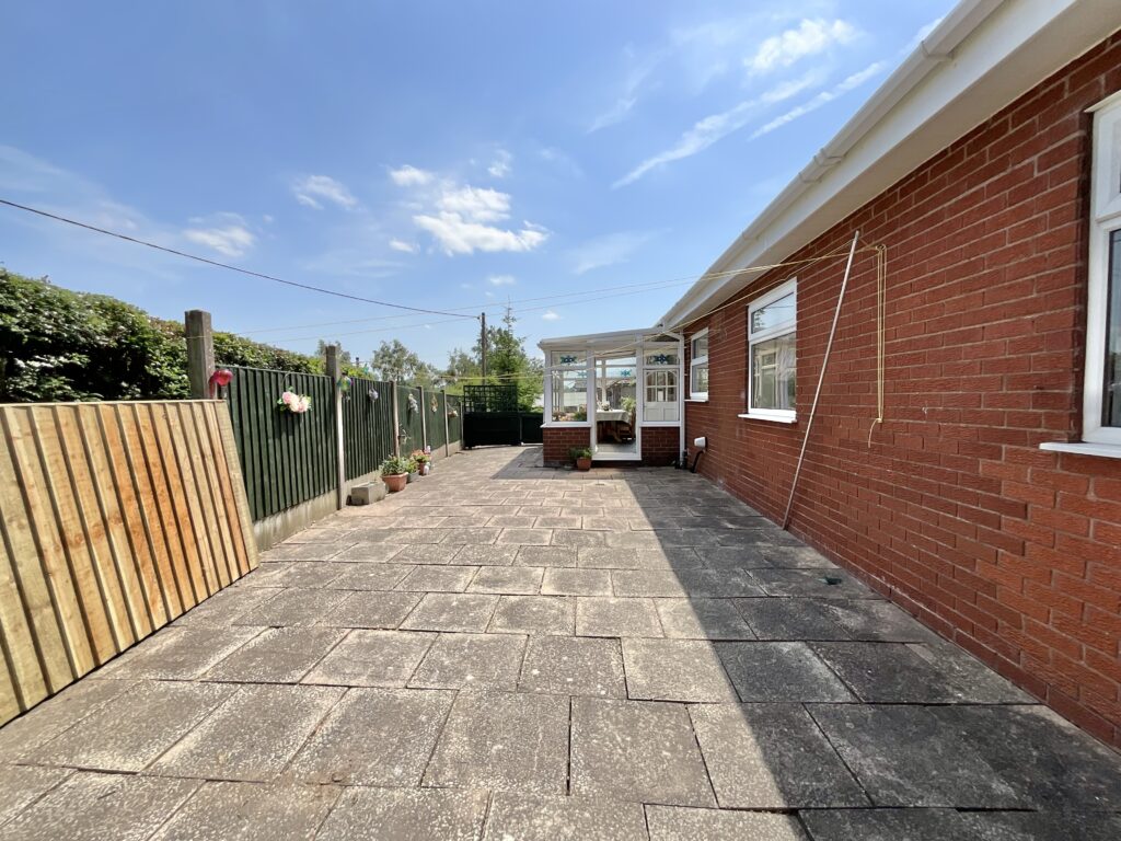 Froghall Road, Cheadle, ST10