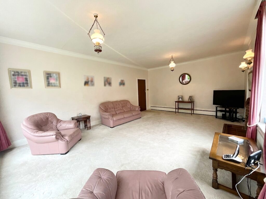 Winghouse Lane, Tittensor, ST12