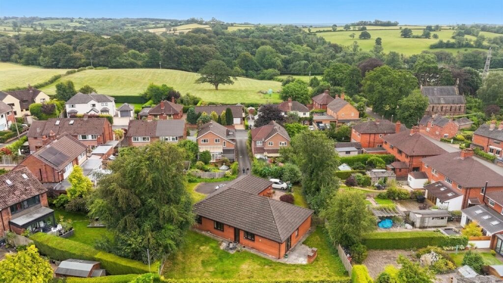 St. Johns Ave, Oulton, ST15