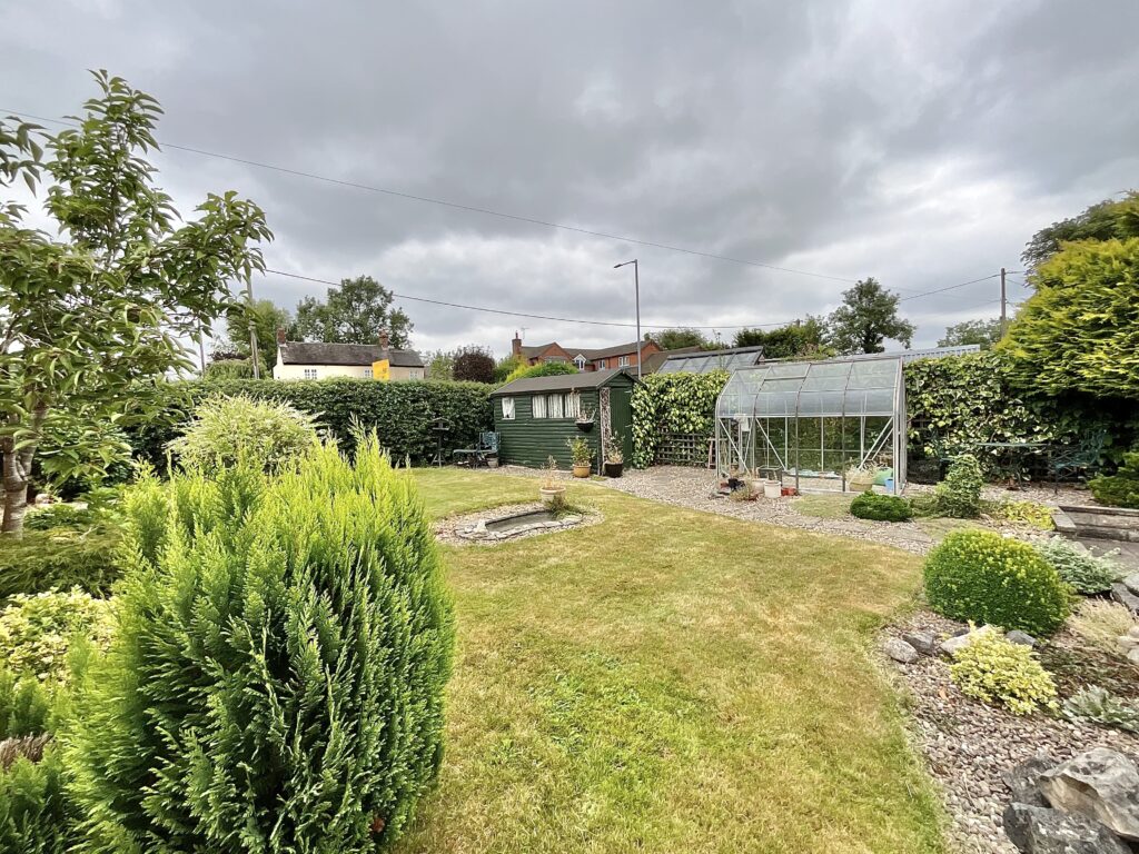 Deadmans Green, Checkley, ST10