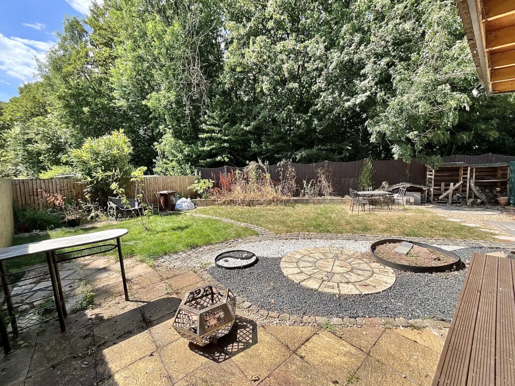 Uttoxeter Road, Blythe Bridge, ST11