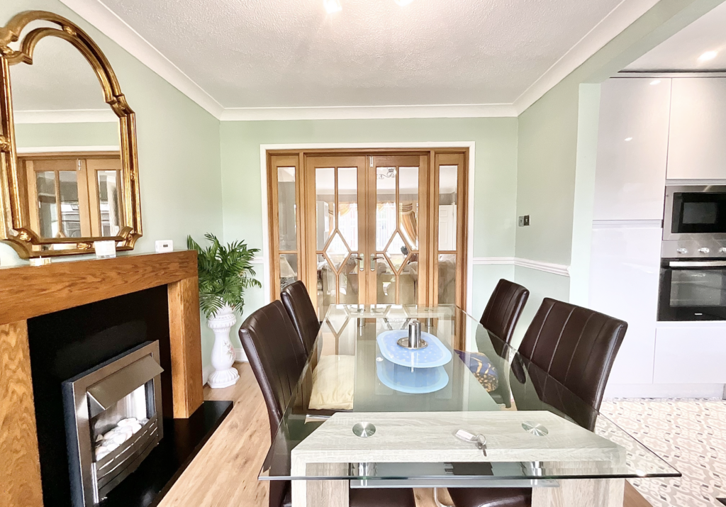 Lavender Avenue, Blythe Bridge, ST11