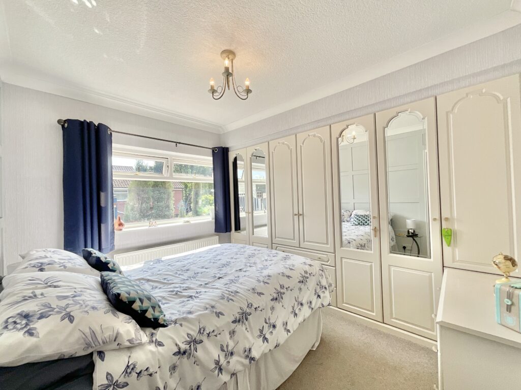 Meadow Way, Stone, ST15