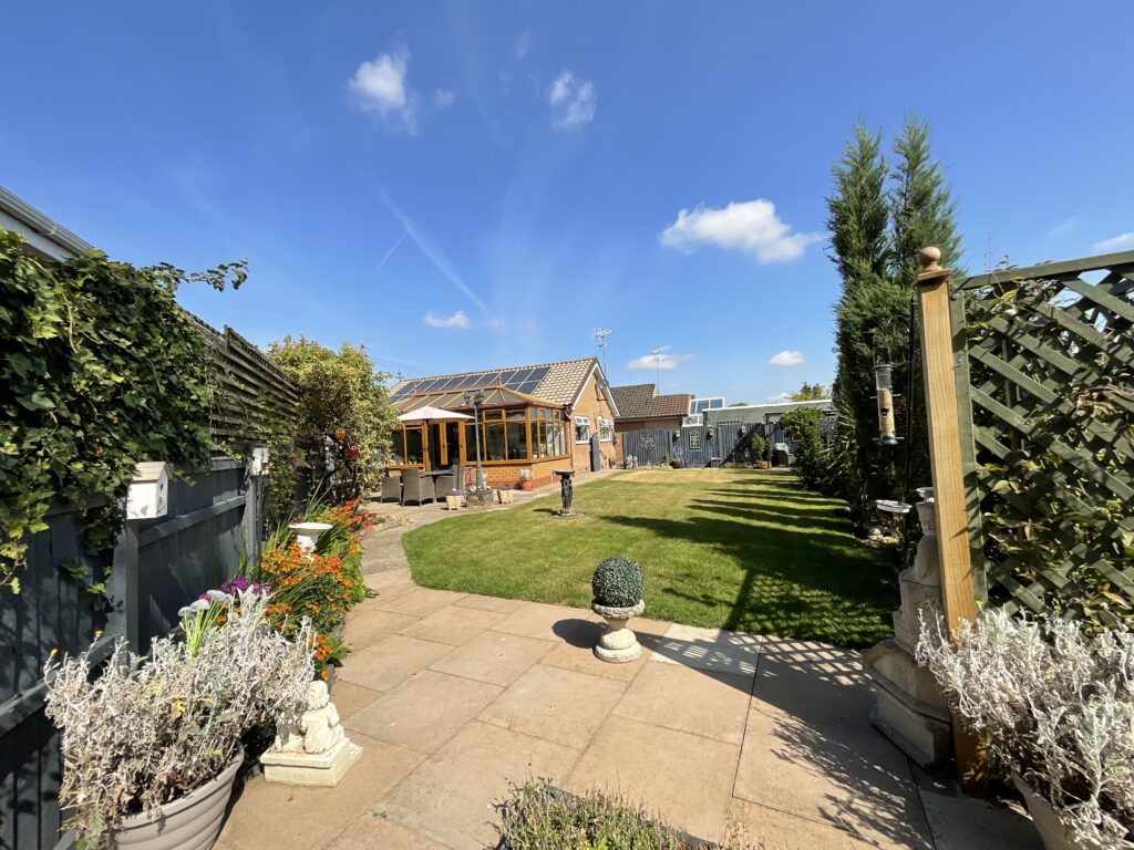 Meadow Way, Stone, ST15