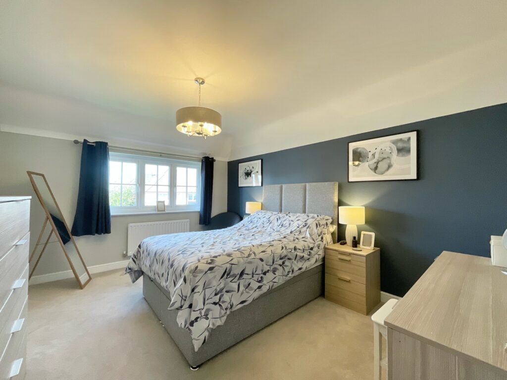 Camp Hill Drive, Henhull, CW5