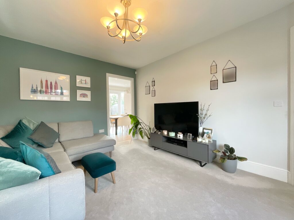 Camp Hill Drive, Henhull, CW5