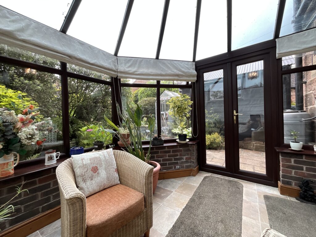Whiston, Black Lane, ST10