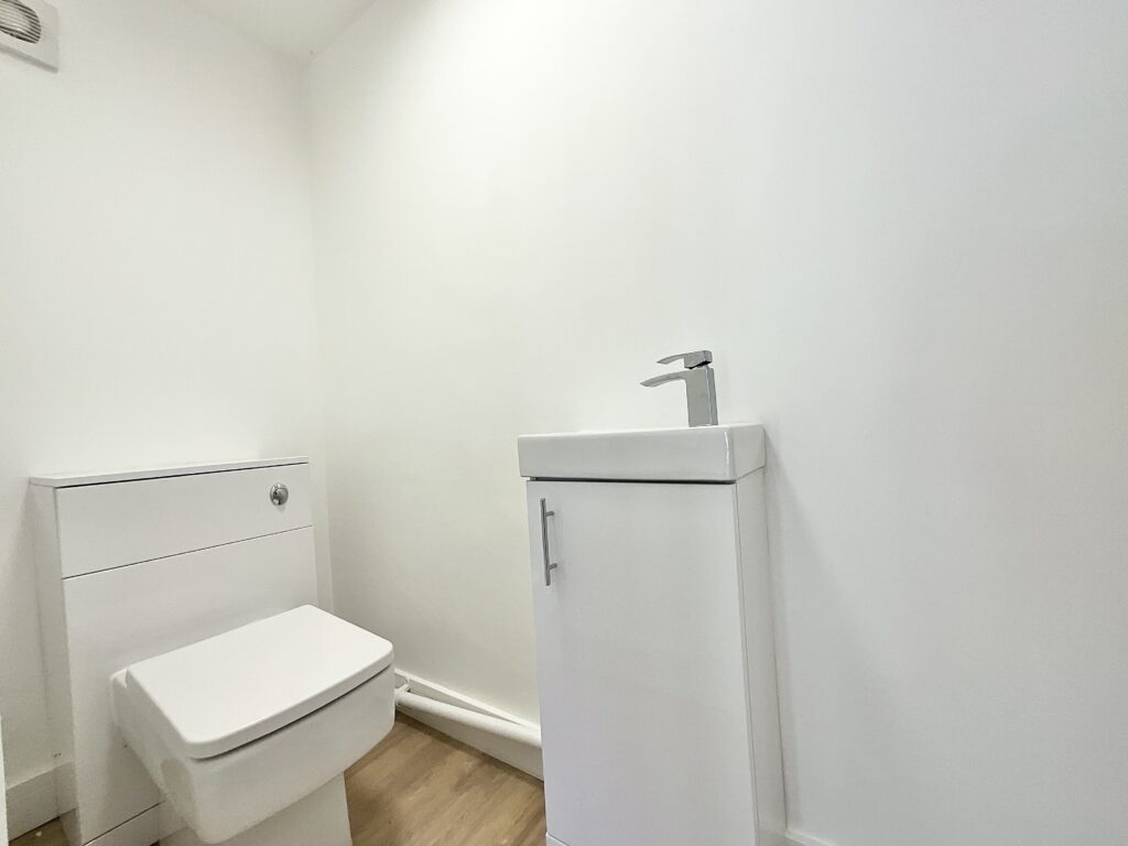 Uttoxeter Road, Draycott, ST11